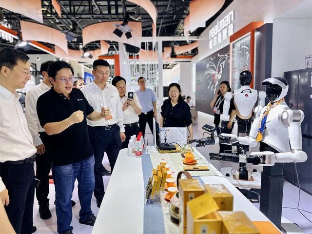 “真干活机器人”在WAIC 2026走红